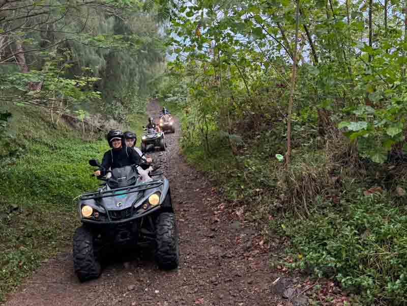 bora-bora-atv-quad-safari-tours-polynesie-pacifique-client